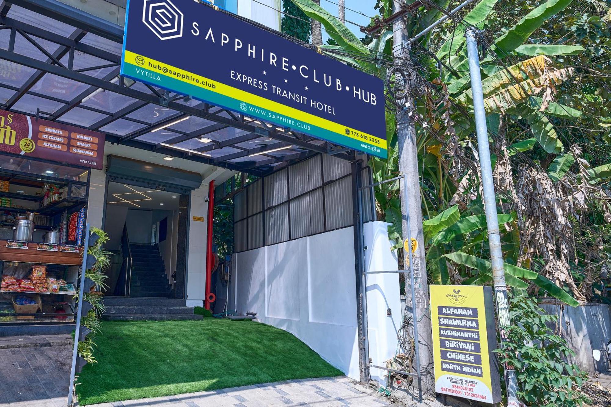 Sapphire Club Hub Hotel Kochi Exterior photo